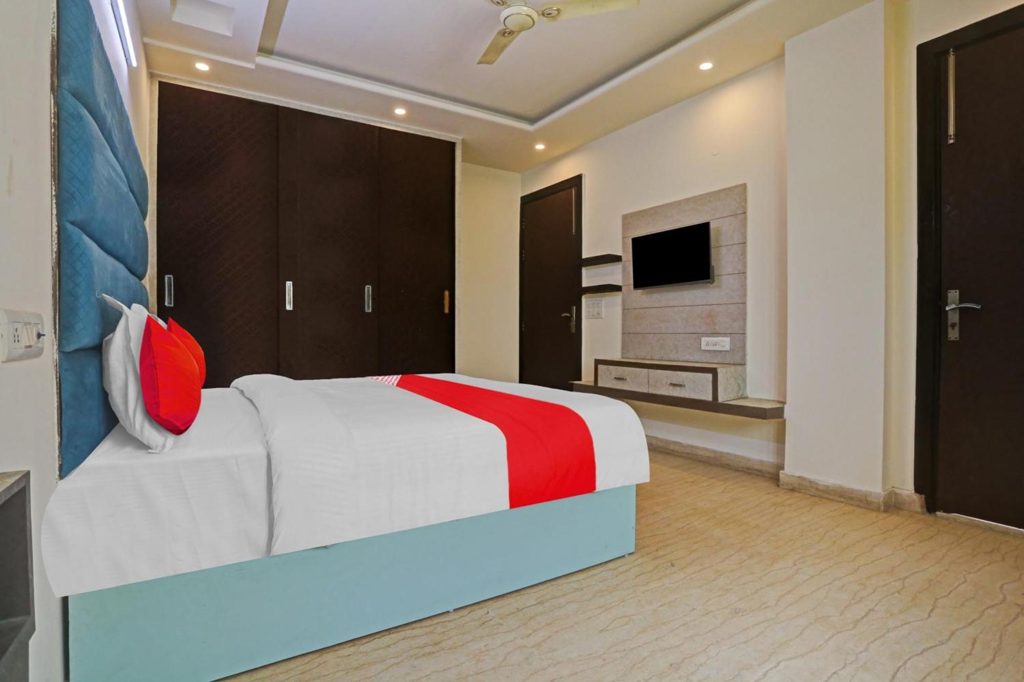 Hotel O Golden Key Inn Punjabi Bagh Нью-Делі Екстер'єр фото
