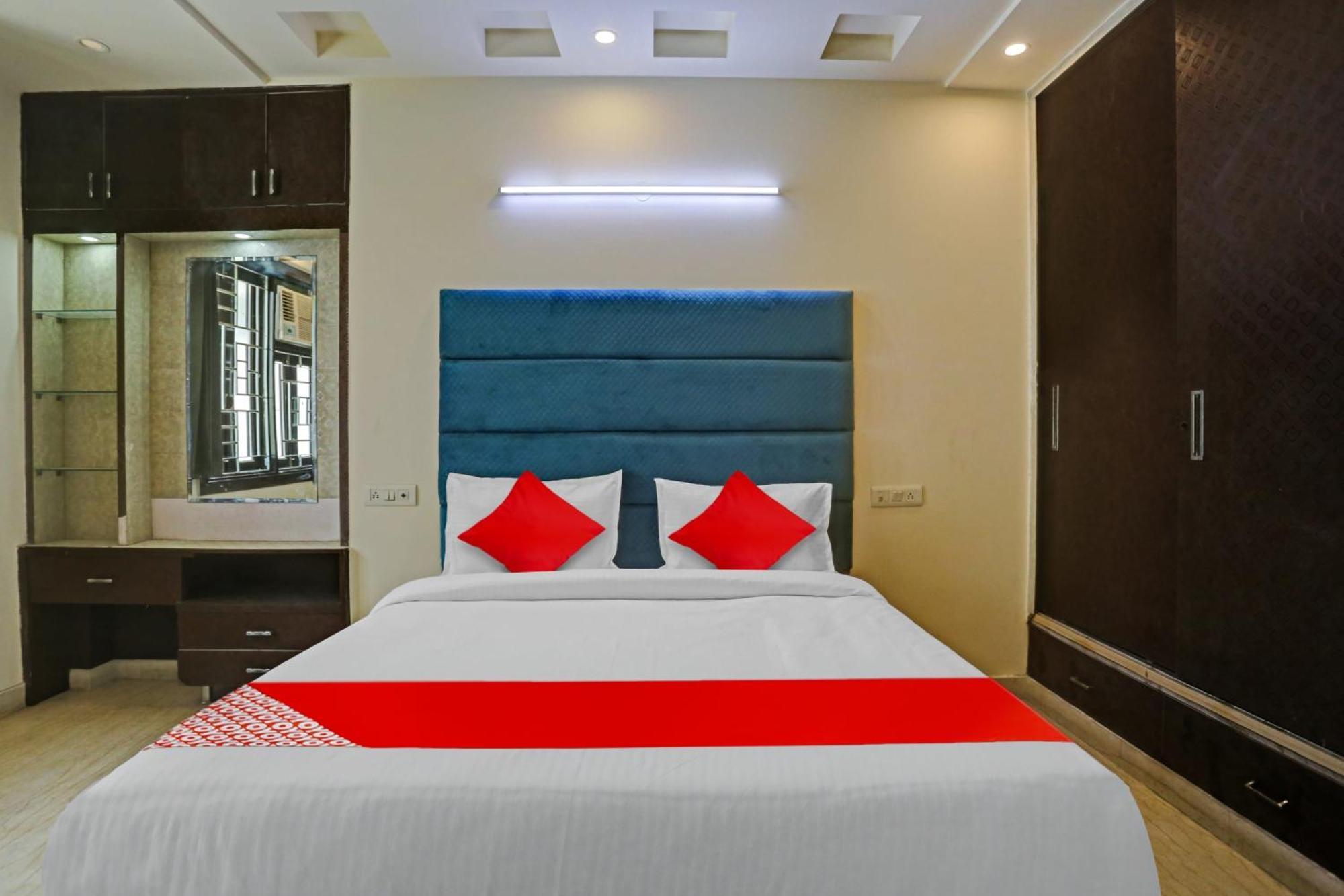 Hotel O Golden Key Inn Punjabi Bagh Нью-Делі Екстер'єр фото