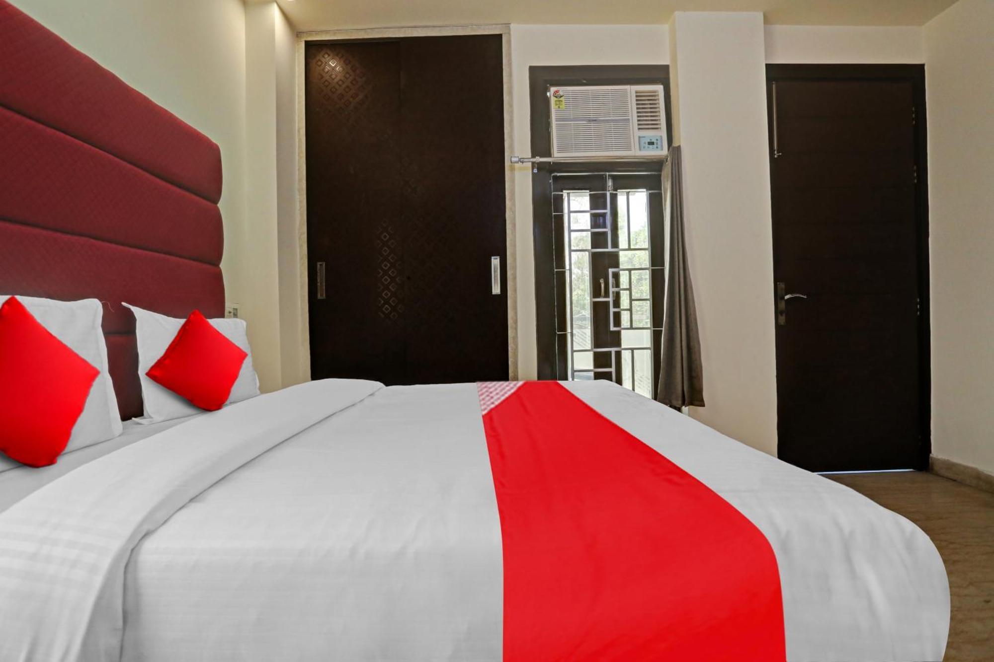 Hotel O Golden Key Inn Punjabi Bagh Нью-Делі Екстер'єр фото
